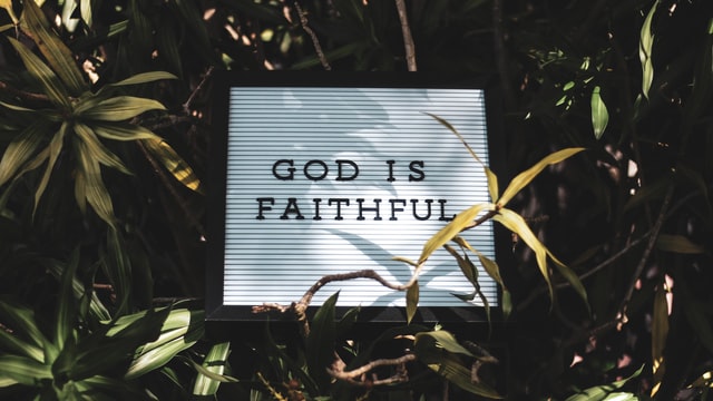 God_is_faithful_sign.jpg